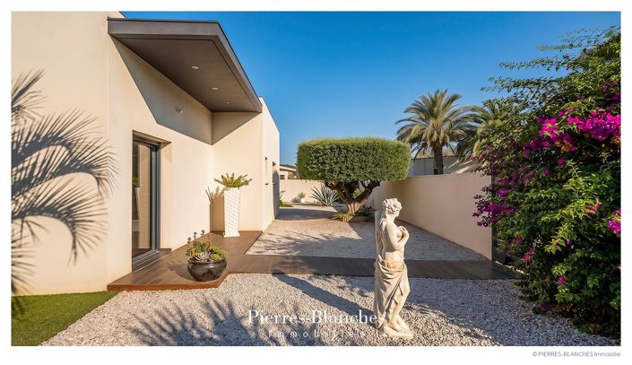 Image No.10-4 Bed House for sale