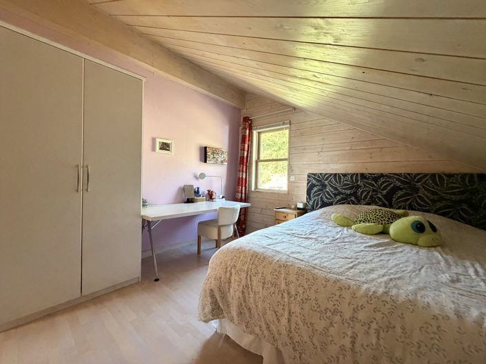 Image No.11-5 Bed House for sale