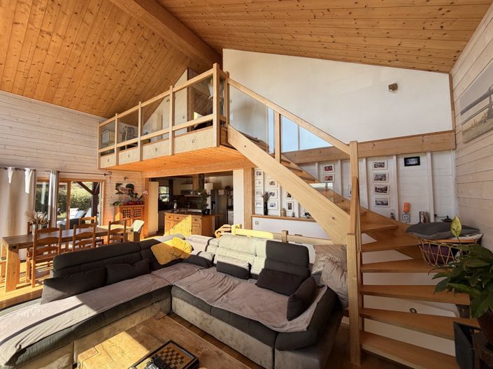 Image No.6-5 Bed House for sale