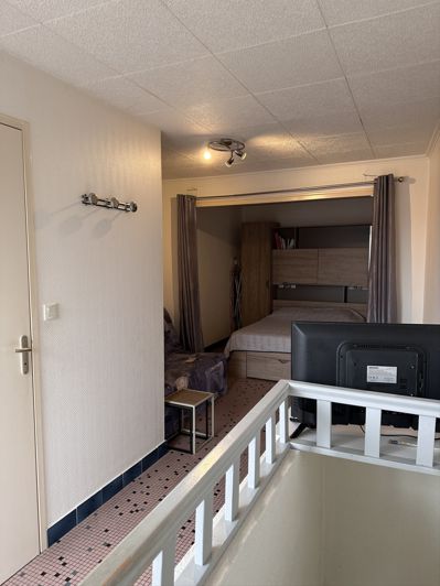 Image No.8-3 Bed House for sale