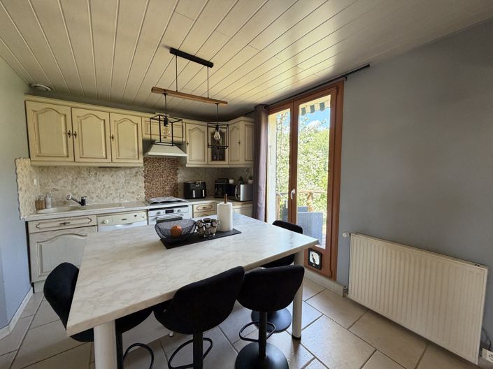 Image No.3-3 Bed House for sale