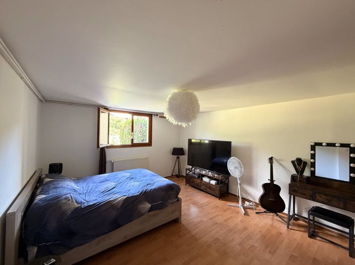 Image No.5-3 Bed House for sale