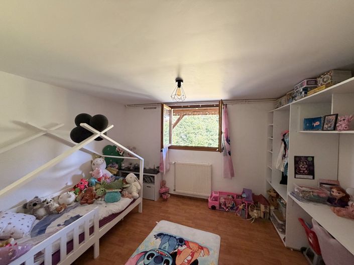 Image No.6-3 Bed House for sale
