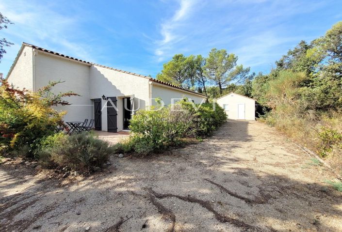 Image No.11-3 Bed House for sale