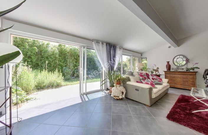 Image No.4-5 Bed House for sale