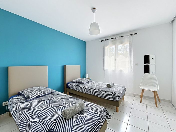 Image No.14-4 Bed House for sale
