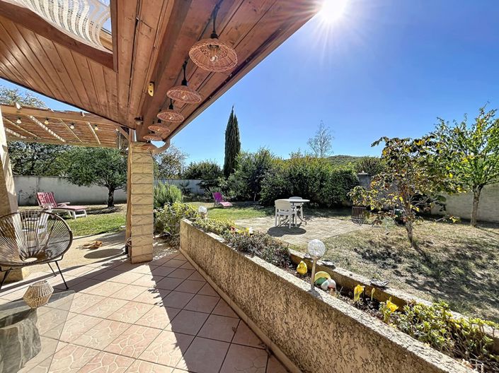 Image No.17-6 Bed House for sale