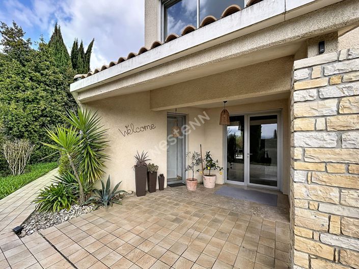 Image No.18-4 Bed House for sale