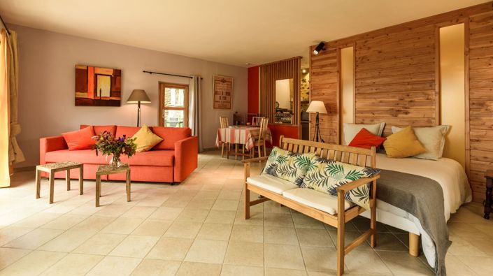 Image No.18-5 Bed House for sale