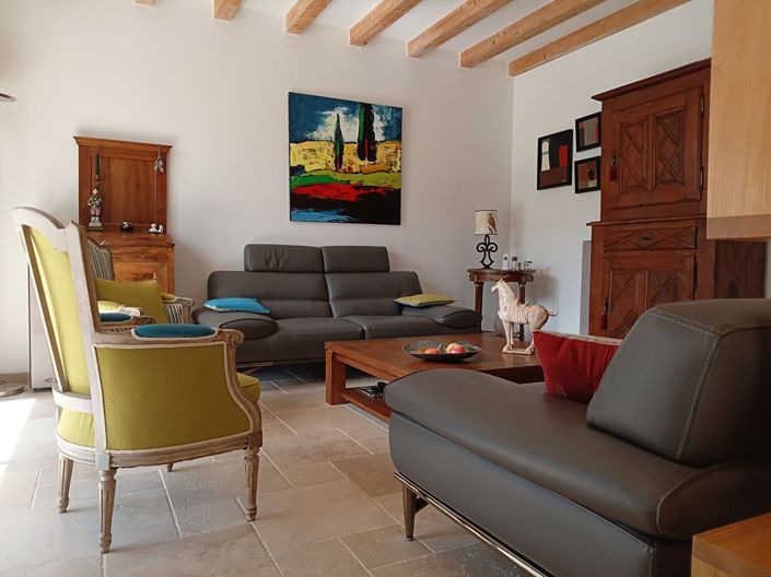 Image No.12-5 Bed House for sale