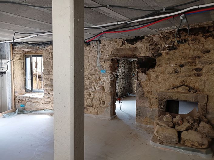 Image No.18-3 Bed House for sale