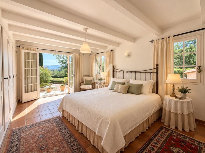 Image No.28-5 Bed House for sale