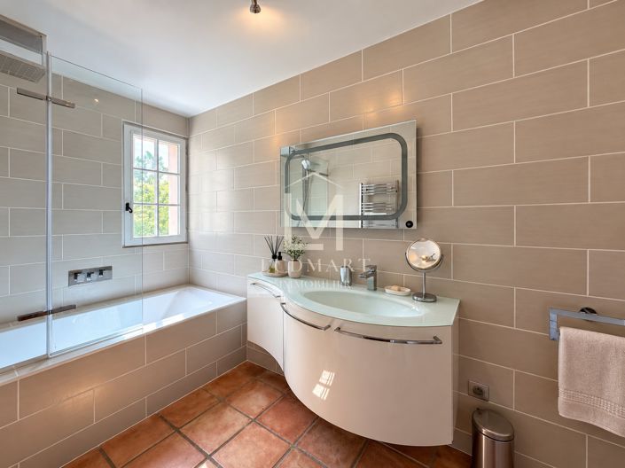 Image No.31-5 Bed House for sale
