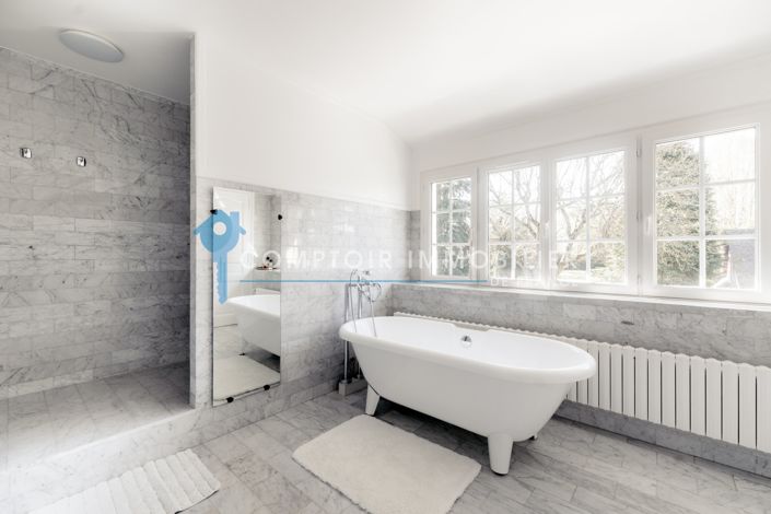 Image No.9-4 Bed House for sale
