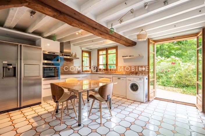 Image No.3-5 Bed House for sale