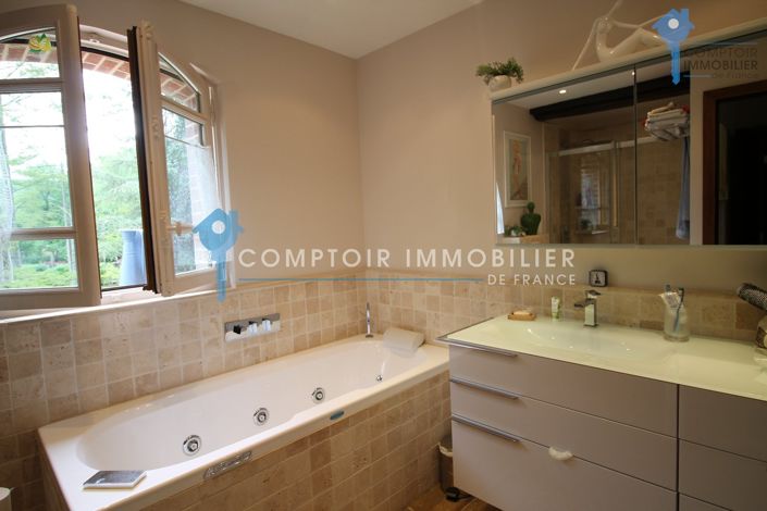 Image No.9-5 Bed House for sale