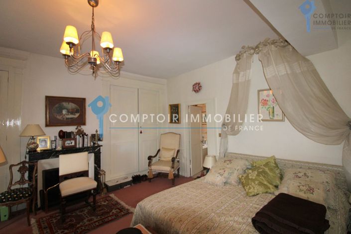 Image No.5-5 Bed House for sale