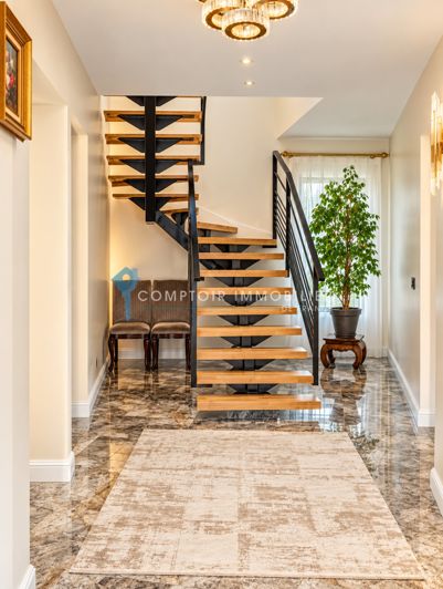 Image No.3-7 Bed House for sale