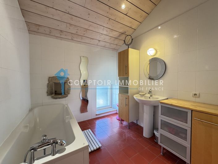 Image No.18-3 Bed House for sale