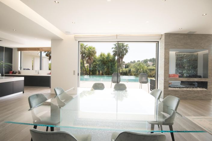 Image No.9-4 Bed House for sale