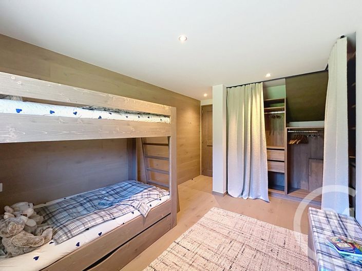 Image No.15-5 Bed House for sale