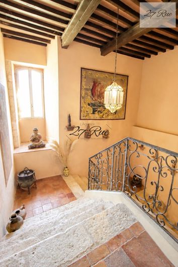 Image No.11-7 Bed Property for sale