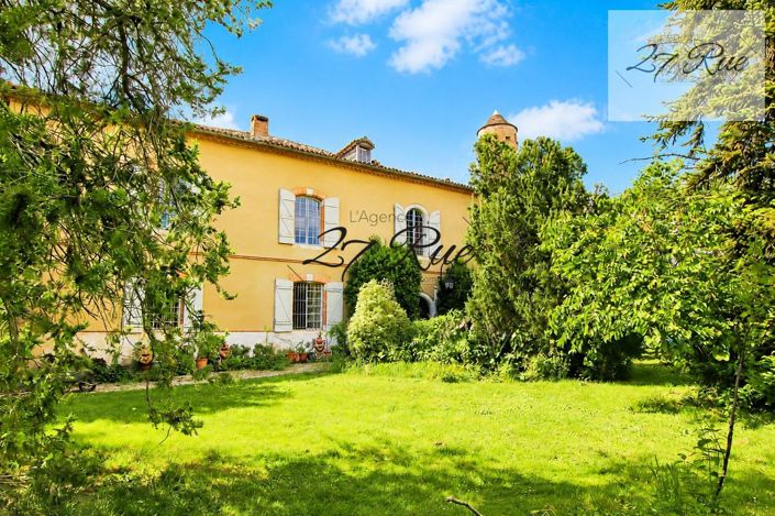 Image No.21-7 Bed Property for sale
