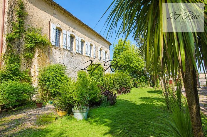 Image No.24-7 Bed Property for sale