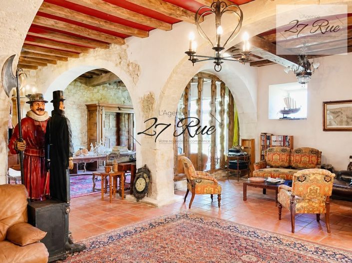 Image No.5-7 Bed Property for sale