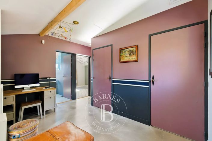 Image No.19-5 Bed House for sale