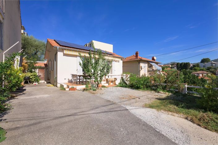 Image No.16-4 Bed House for sale