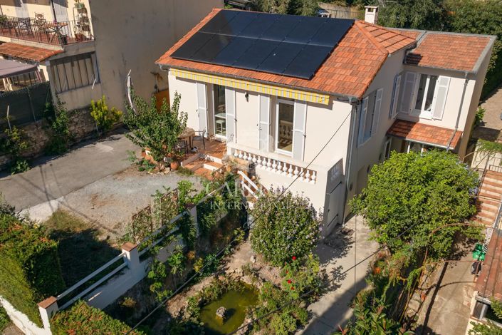 Image No.24-4 Bed House for sale