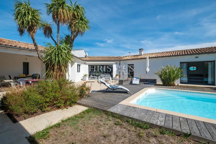 Image No.16-5 Bed House for sale