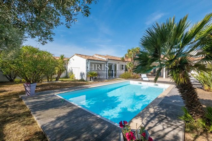 Image No.17-5 Bed House for sale