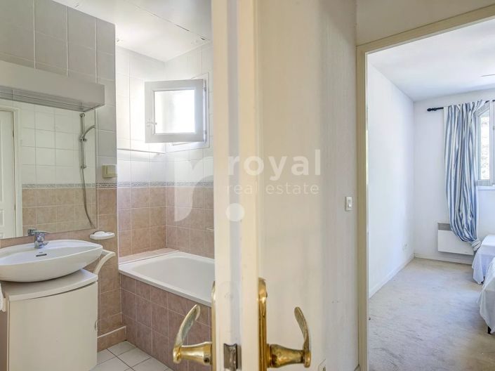 Image No.17-3 Bed House for sale
