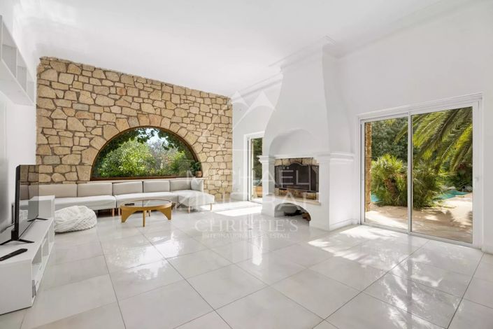 Image No.4-4 Bed House for sale