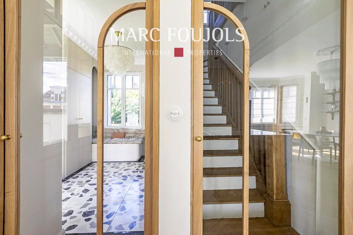Image No.16-6 Bed House for sale