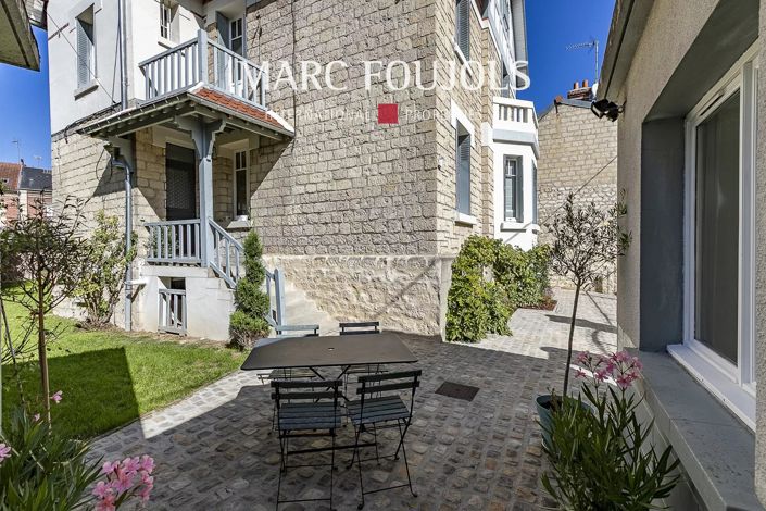 Image No.38-6 Bed House for sale