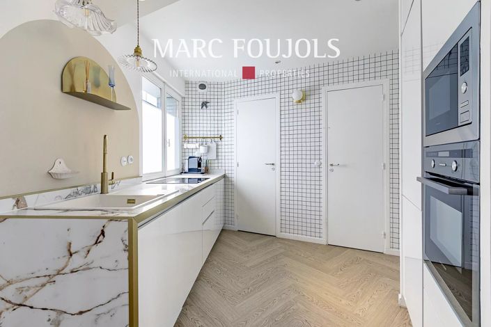 Image No.41-6 Bed House for sale