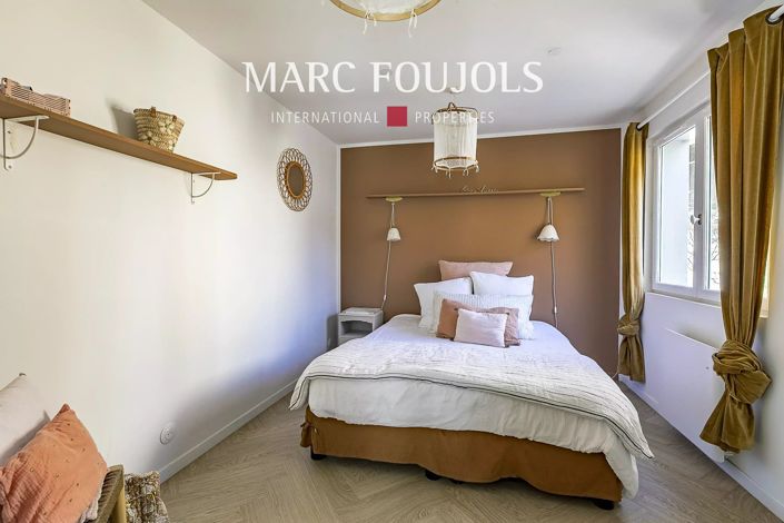 Image No.42-6 Bed House for sale