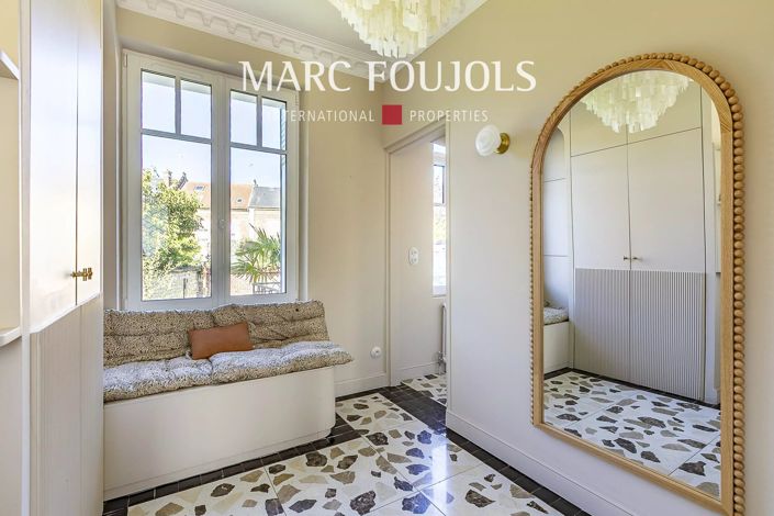 Image No.6-6 Bed House for sale