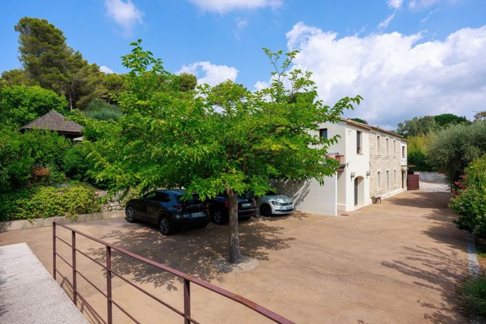 Image No.16-5 Bed House for sale