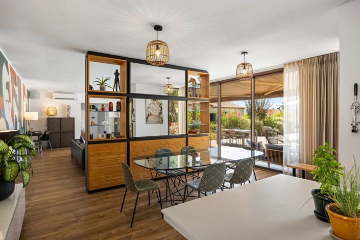 Image No.21-5 Bed House for sale