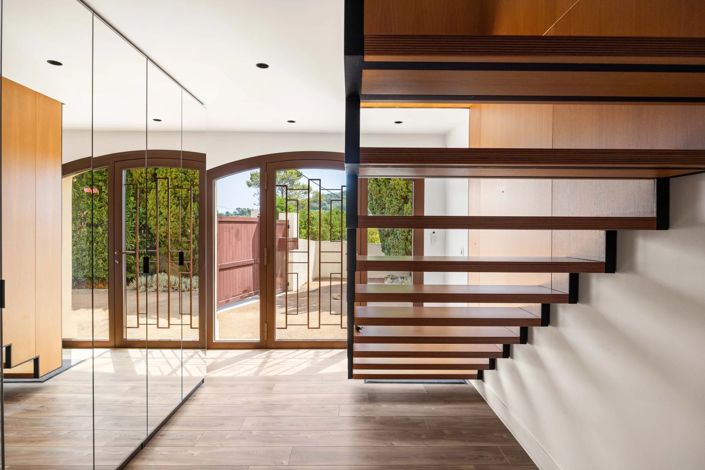 Image No.22-5 Bed House for sale