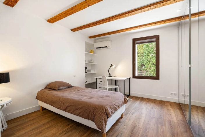 Image No.26-5 Bed House for sale