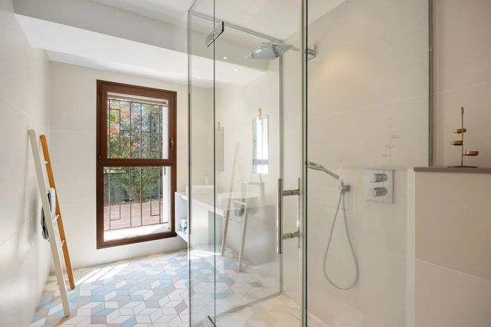 Image No.27-5 Bed House for sale