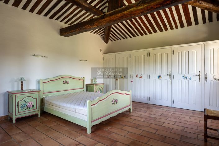 Image No.9-6 Bed House for sale