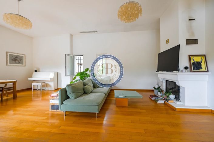 Image No.18-House for sale