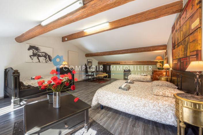 Image No.10-7 Bed House for sale