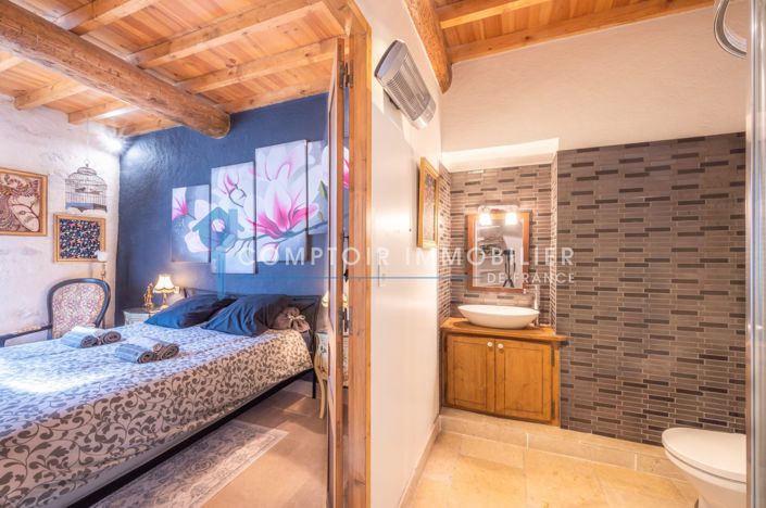 Image No.18-7 Bed House for sale